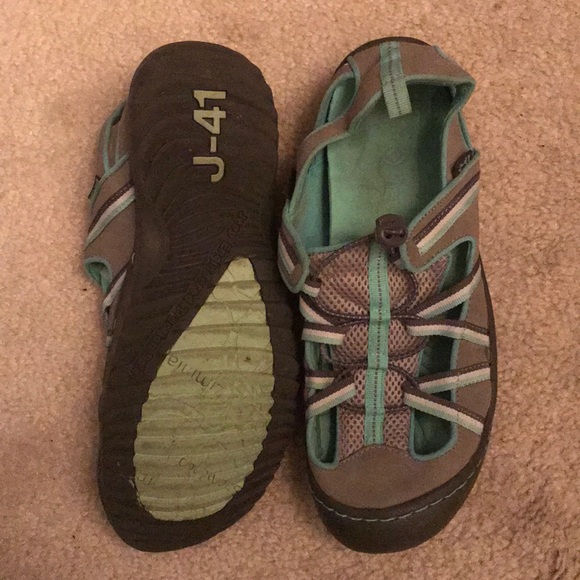 Active Sandals - Picture 2 of 4